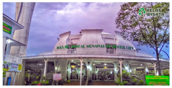 Masjid Al Munawwaroh