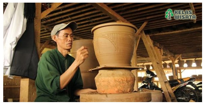 Kerajinan Keramik Pulutan