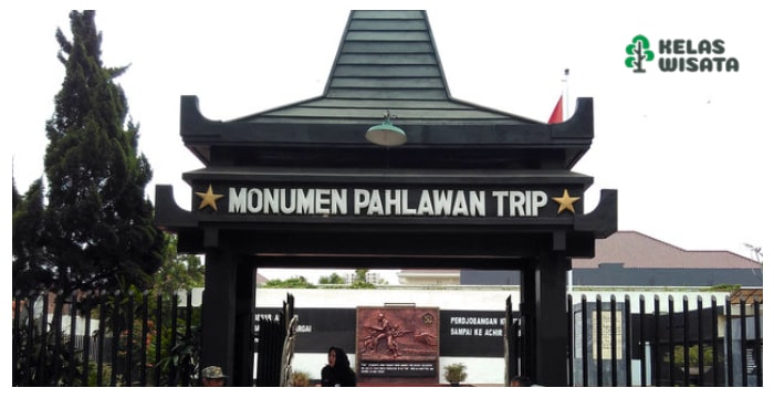 Monumen Pahlawan Trip